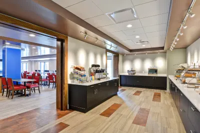 Holiday Inn Express Boston