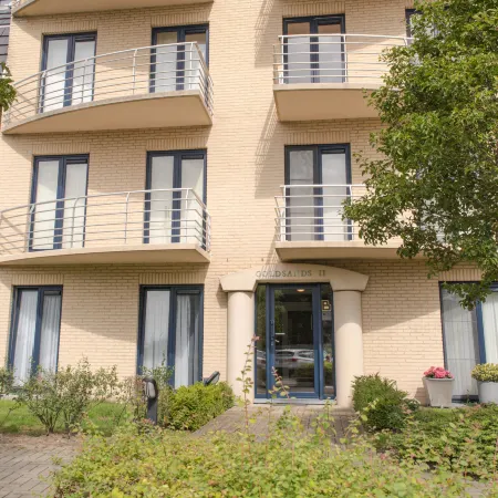 Goldsands II 402 Top Floor with Parking