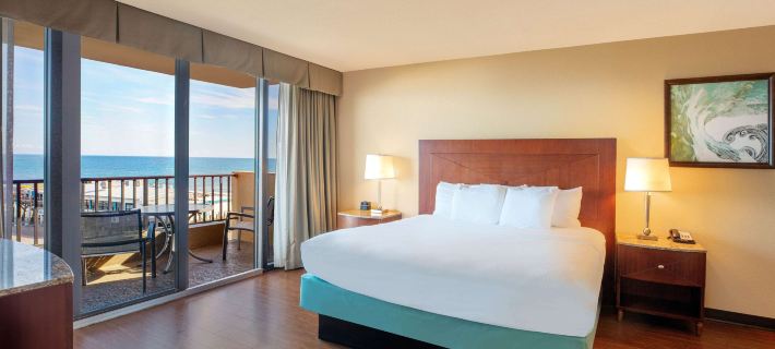 La Quinta Inn & Suites by Wyndham Cocoa Beach Oceanfront Hotels in Cocoa Beach