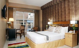 Civic Inn - Housity