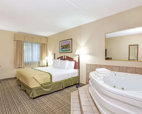 Baymont by Wyndham Louisville Airport South Hotels in Jefferson County