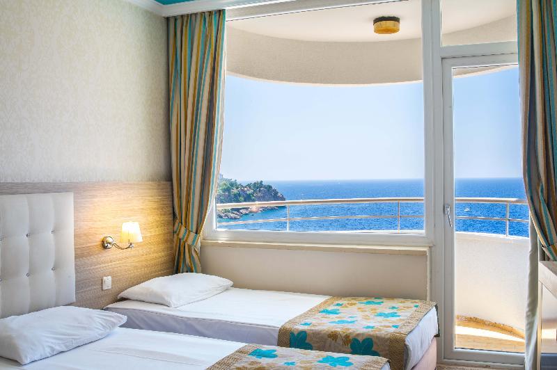 Cender Hotel