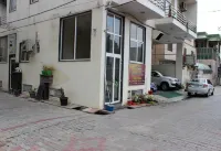 GRB의 11플라워스 서비스 아파트먼트