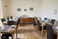 Llwyn Onn Guest House Hotels in Glyn Tarell