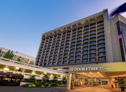 DoubleTree by Hilton Portland, OR