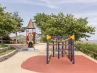Garden Level for 5 People with Sea View