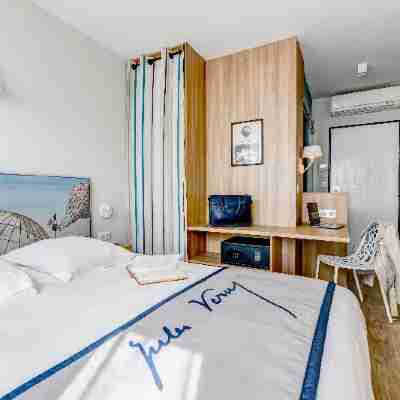 Hôtel Jules Verne Rooms