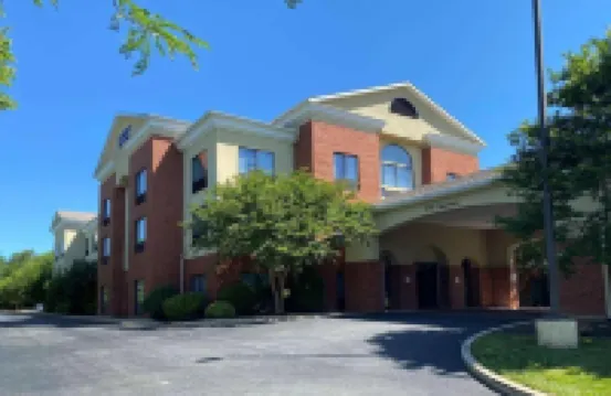 Holiday Inn Express Hotel & Suites Chestertown 切斯特敦酒店