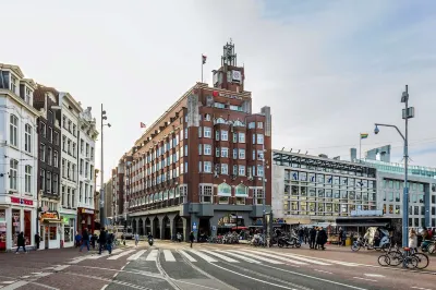 NH Collection Amsterdam Flower Market Hotel dekat Claes Claeszoon Hofje