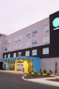 hotels in chambersburg pa with hot tubs in room