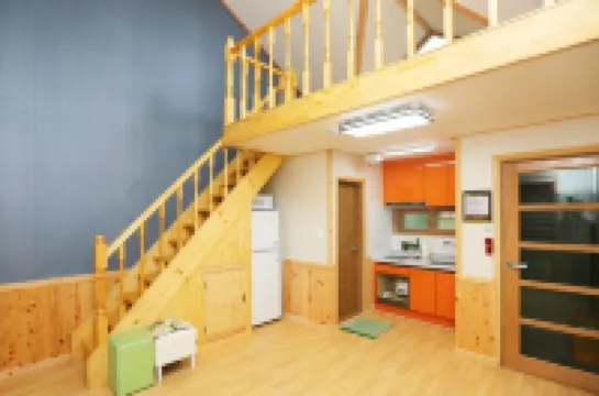 Namwon Pavilion Tree Pension