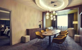 Mercure Tyumen' Tsentr Hotel