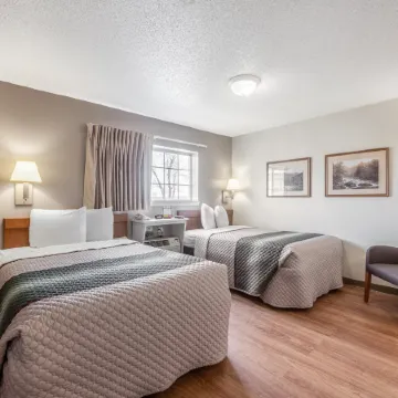 HomeTowne Studios & Suites Charlotte - Concord