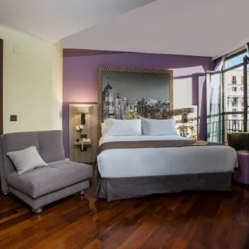 Leonardo Hotel Madrid City Center Отели рядом с достопримечательностью «Небоскреб "Испания"»
