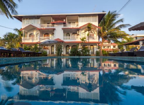 La Vaiencia Beach Resort, Morjim Beach