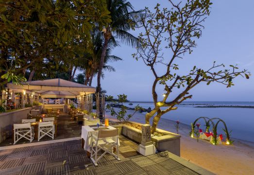 3. 센타라 빌라스 ..