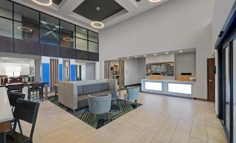 Holiday Inn Express & Suites Newport