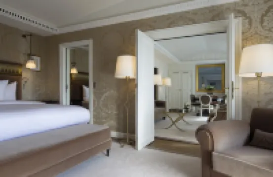 La Reserve Paris Hotel and Spa