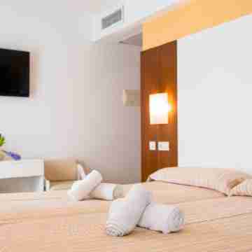 Sagitario Hostal Ciutadella Rooms