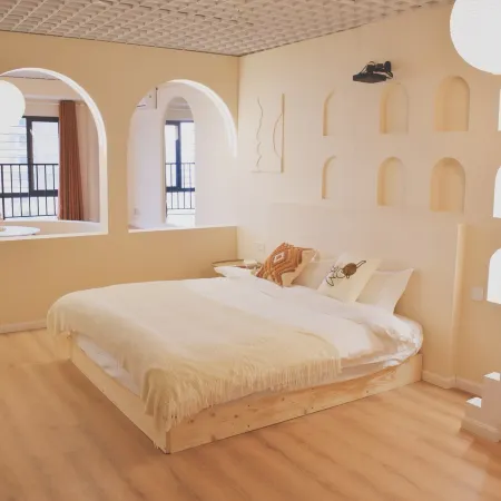 Xiehou Homestay (Baicheng University Town)