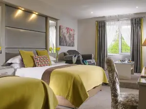 Fitzgeralds Woodlands House Hotel