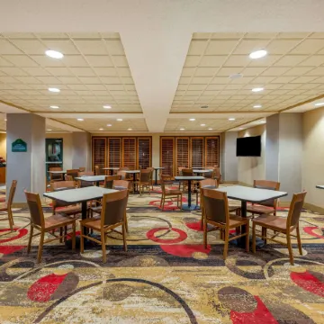 Wingate by Wyndham Gillette