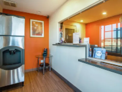 Motel 6 Hesperia, CA - East Hotels in Hesperia