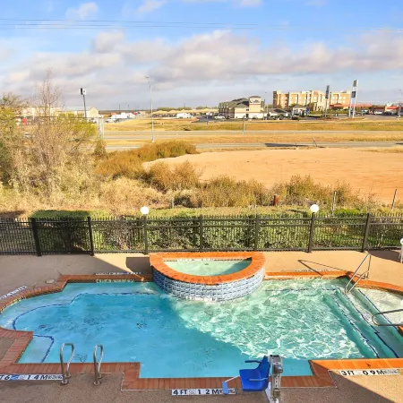 Sleep Inn & Suites University
