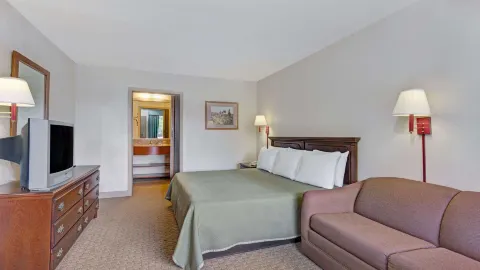 Travelodge by Wyndham Williamsburg Colonial Area in Williamsburg