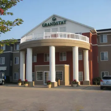 GrandStay Hotel & Suites Ames