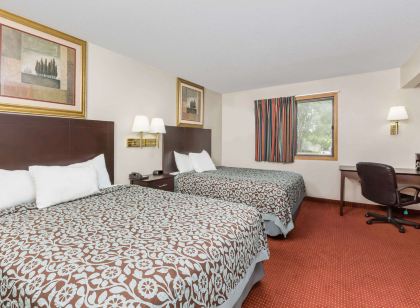 Days Inn & Suites by Wyndham des Moines Airport