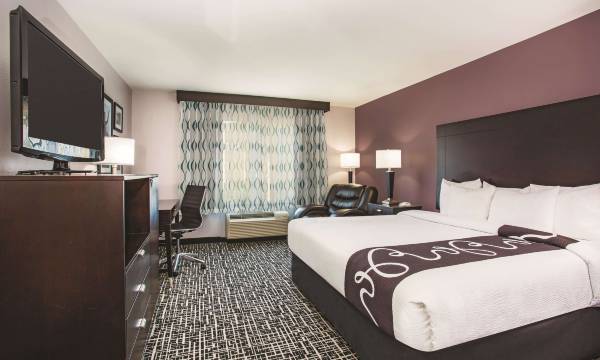 La Quinta Inn & Suites by Wyndham Russellville