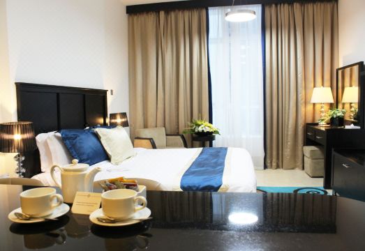 알 디아르 사와 호텔 외관