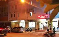 The Galton Hotel Bau-Bau Các khách sạn ở Wolio