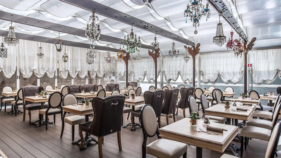 Hotel Caravel