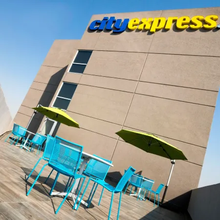 City Express Plus by Marriott Ciudad de México Patio Universidad Отели рядом с достопримечательностью «Тлальпан»