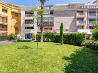 Terre du Soleil - parking