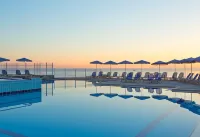 Peninsula Resort & Spa - Family