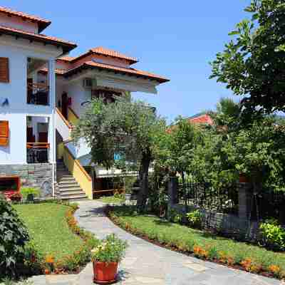 Nama Apartments Hotel Exterior