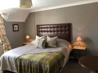 Pollards Inn Hotels in Parkgate