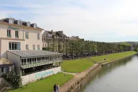 Hôtel l'Esturgeon Các khách sạn ở Poissy