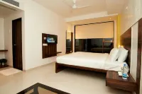 Hotel G-Square - Shirdi Hotel dekat Sai Heritage Village