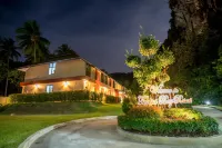 Tonsai Bay Resort Hoteles en Krabi