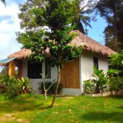 Hallo Villa Khanom Hotel Exterior