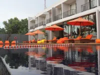 Double G Resort Anyer - ビーチサイド