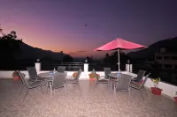 Mayur Hotel Bar and Restaurant