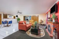 Days Inn by Wyndham Canton Hotels in Canton