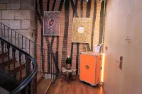 Muralha Charm House Hotels in Cambres