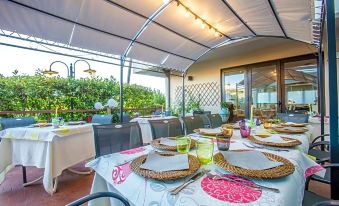 Hotel Umbria - Housity
