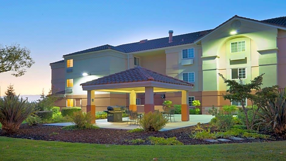Sonesta Simply Suites Silicon Valley Santa Clara,Santa Clara - Updated